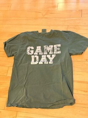 Comfort Colors Green T-Shirt with White "GAME DAY" Print
